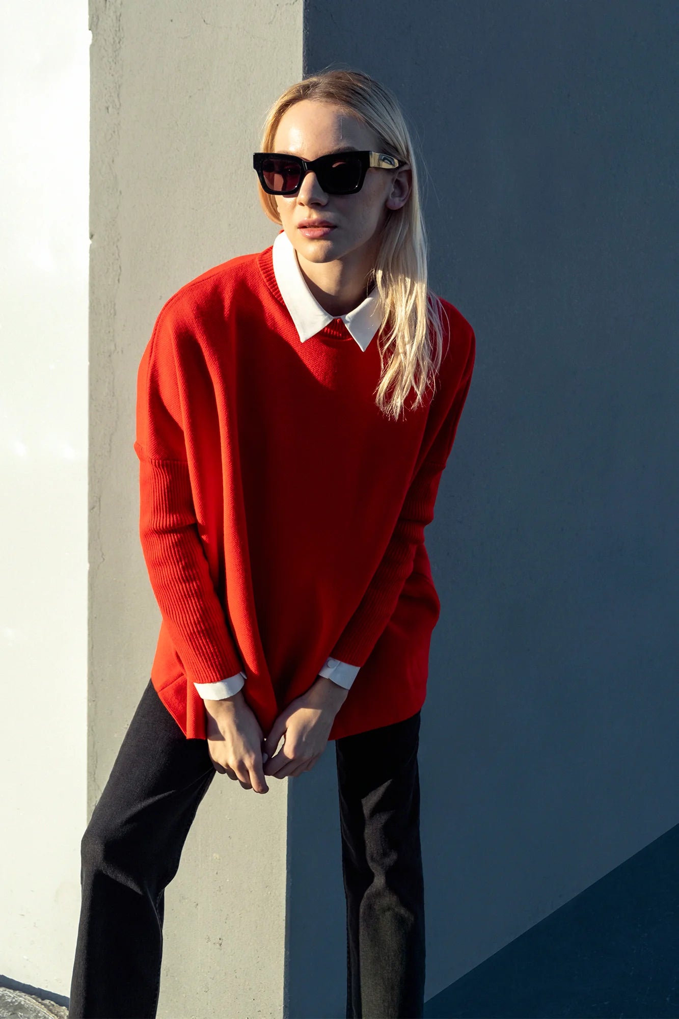 DROP SHOULDER neuletunika - punainen