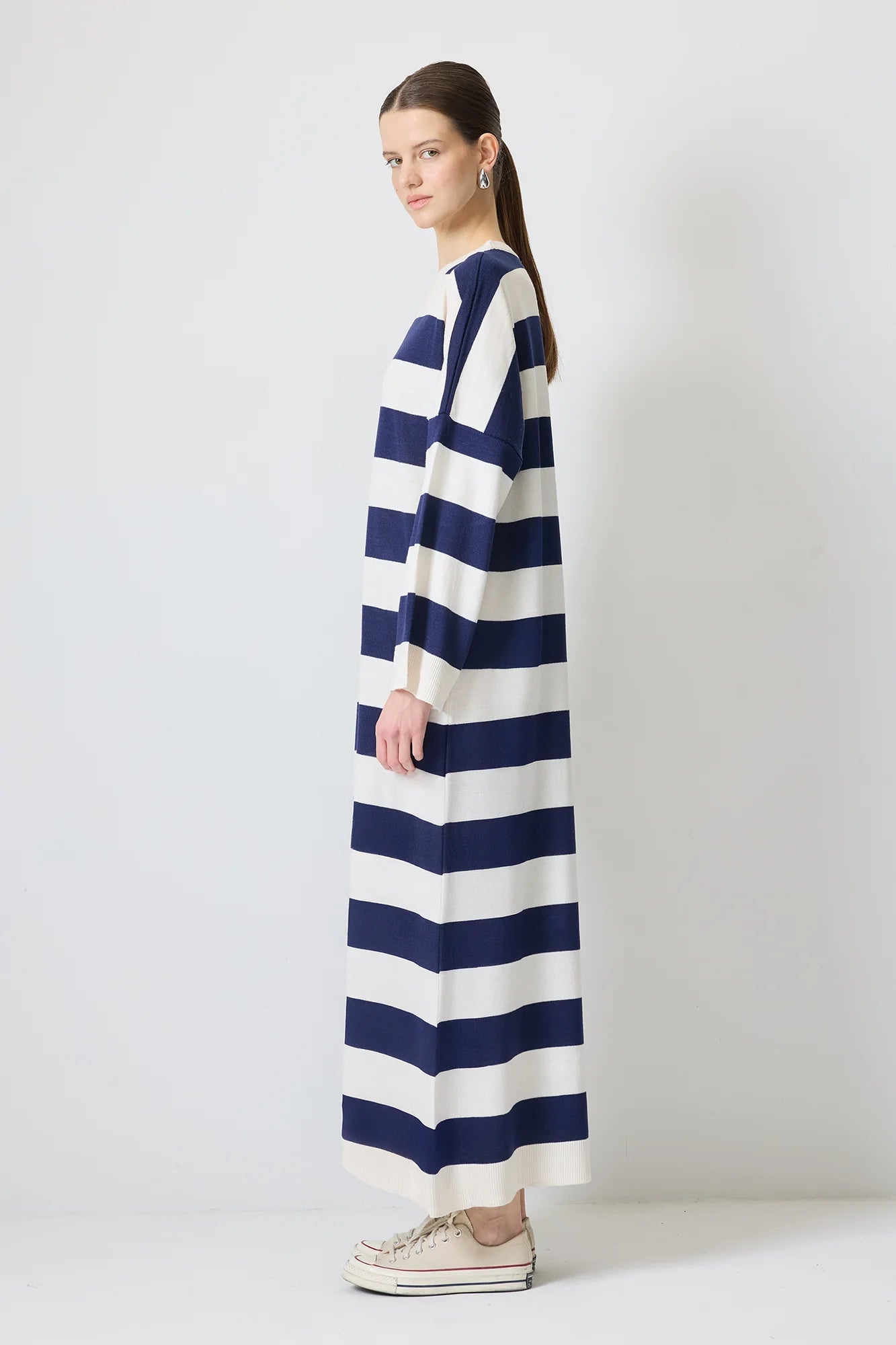 RAIDALLINEN NEULEMEKKO