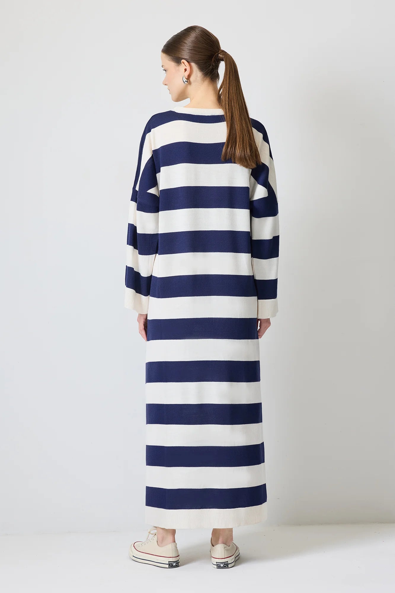 RAIDALLINEN NEULEMEKKO