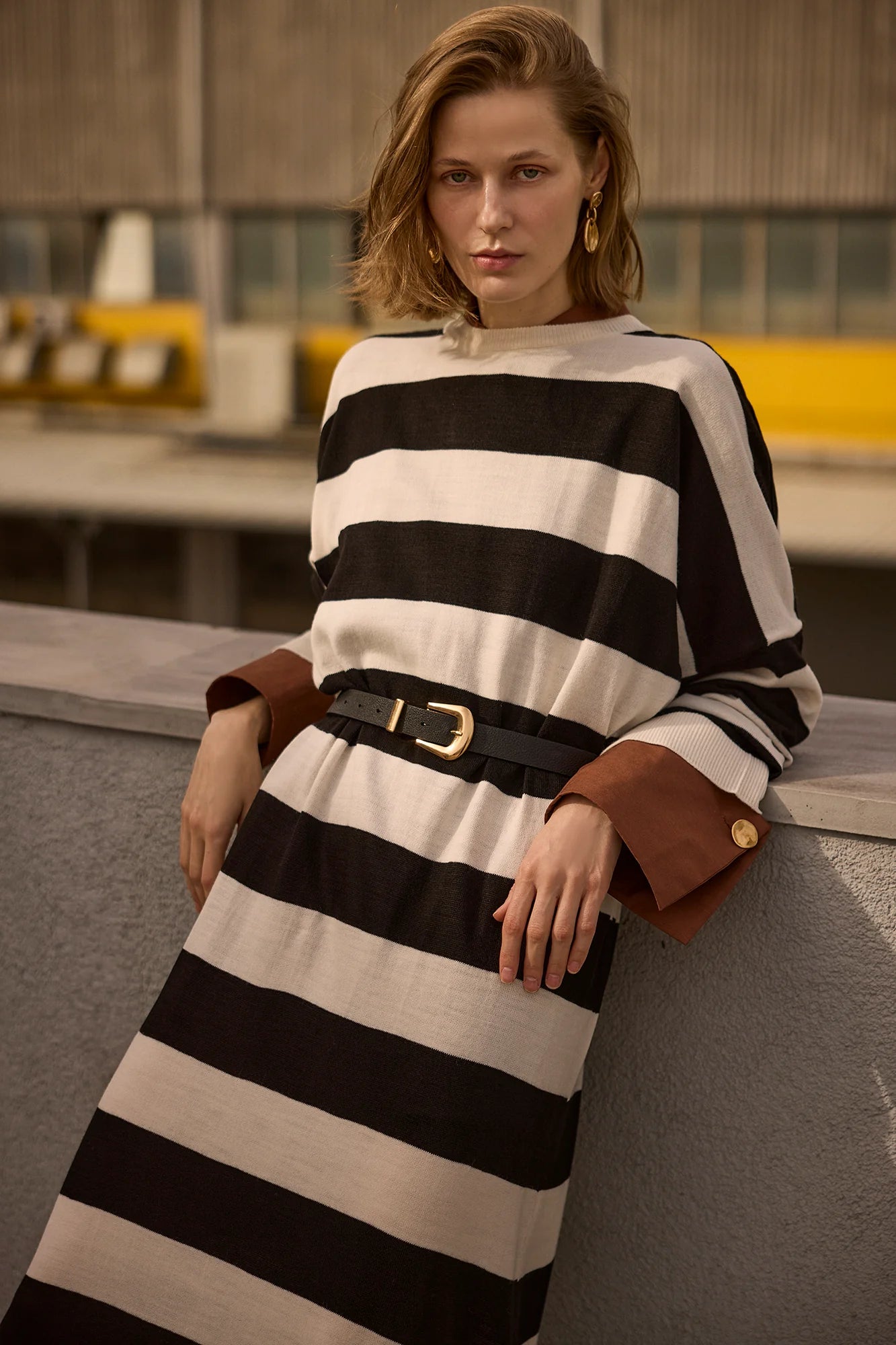 RAIDALLINEN NEULEMEKKO