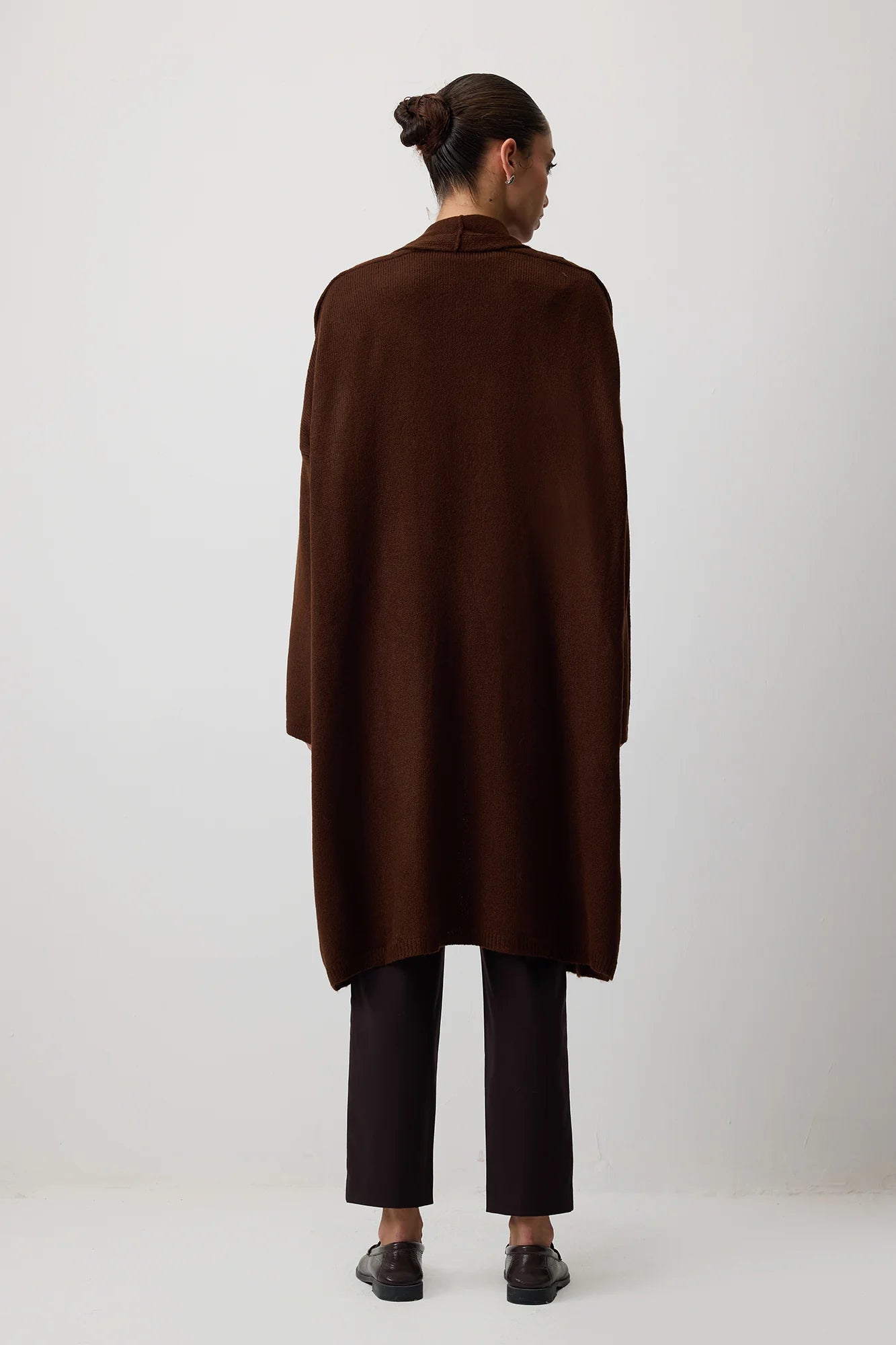 OVERSIZE neuletakkitaskuilla - ruskea