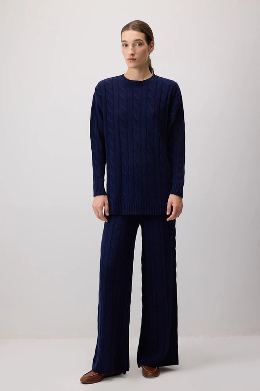 TWISTED PATTERNED neuleasu - laivastonsininen