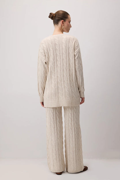 TWISTED PATTERNED neuleasu - kerma