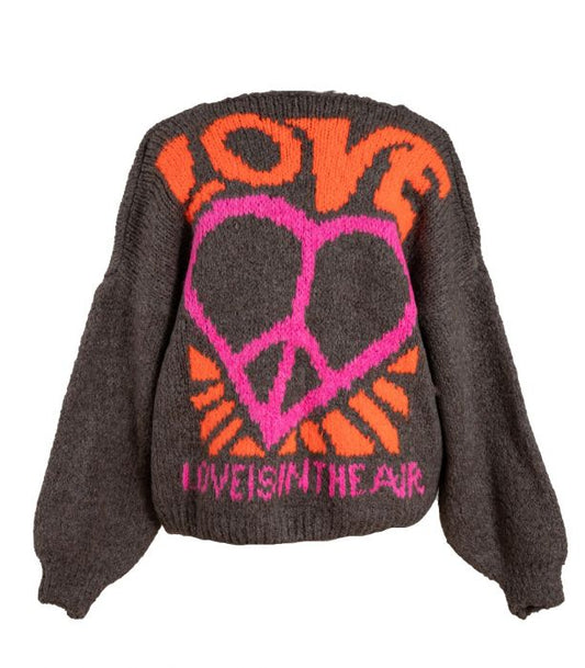 Neule tummanruskea love