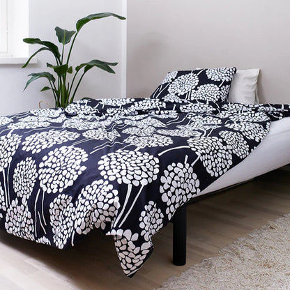 Pussilakanasetti 150 x 210 cm ja 50 x 60 cm Daaliat, Musta/Valkoinen