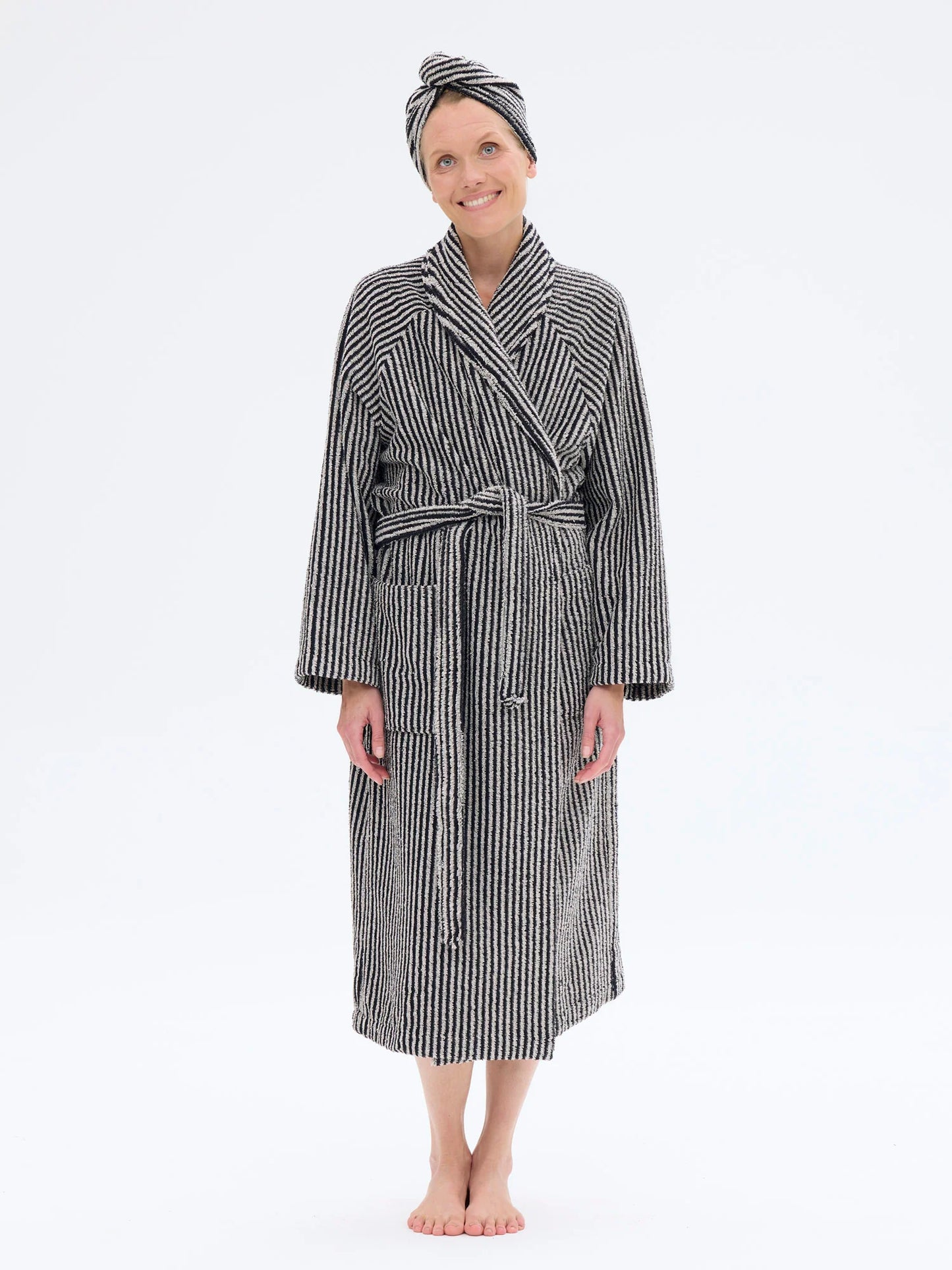 Unisex Kylpytakki Raita, Musta/Hiekka