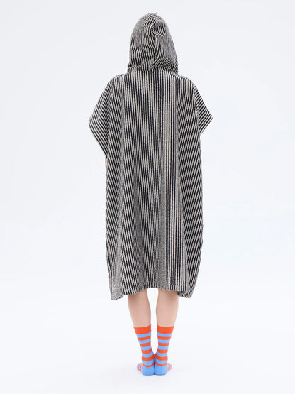 Unisex Poncho Raita, Musta/Hiekka