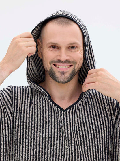 Unisex Poncho Raita, Musta/Hiekka