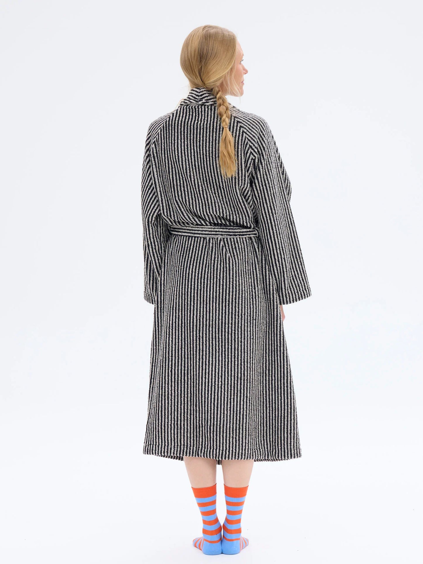 Unisex Kylpytakki Raita, Musta/Hiekka