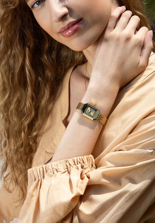 Viistehiottu smaragdikuvioinen sveitsiläinen naisten kello J8.056.S