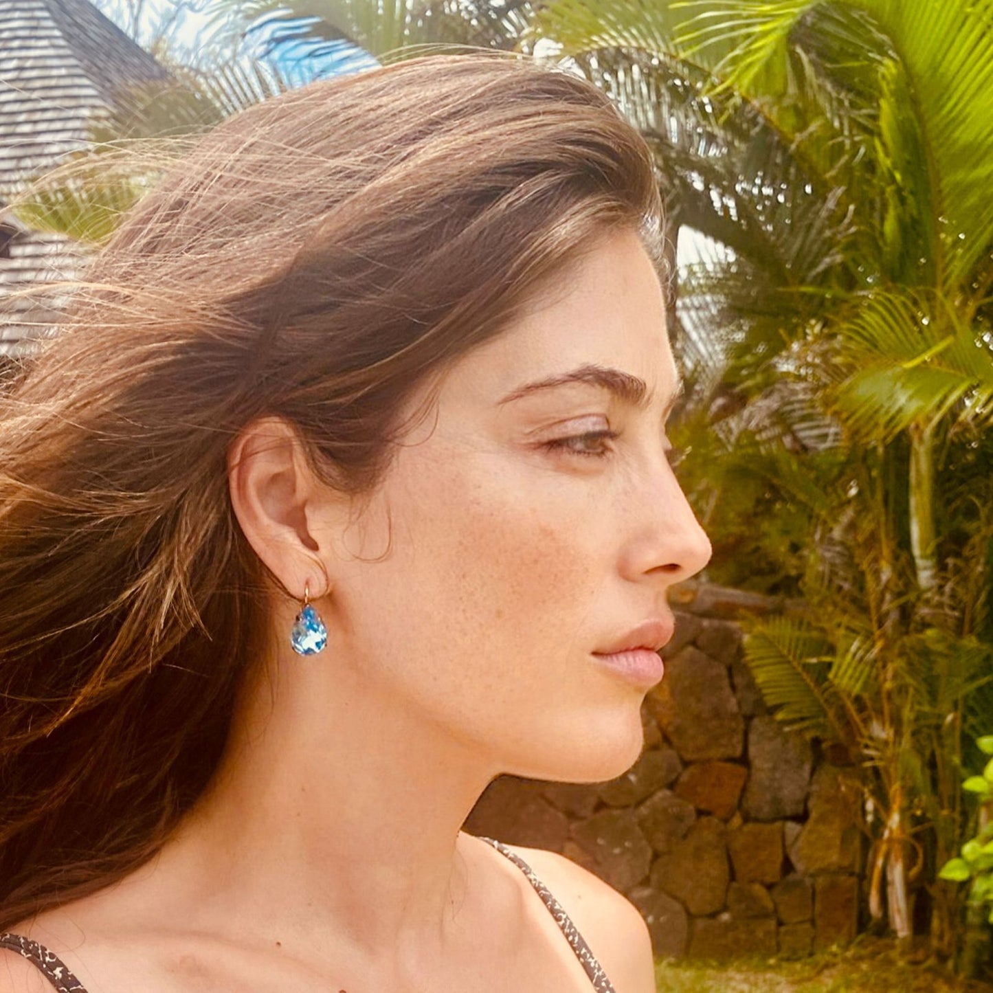 Lacrima Light Saphire Earhangers