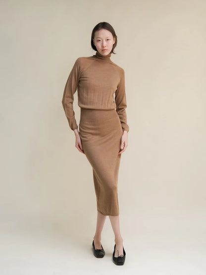 Erittäin hienoa merinovillaa oleva mekko (3D-neulos)