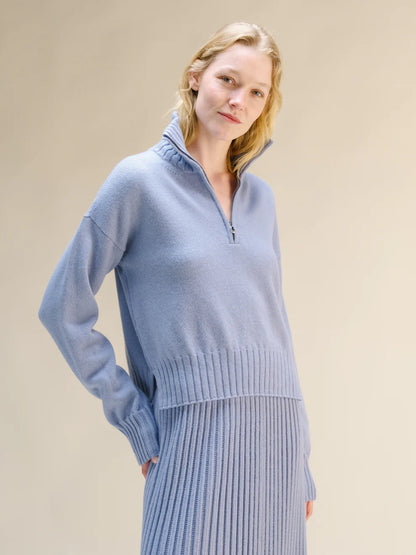 Kashmirsekoitteinen korkeakauluksinen neulepusero vetoketjulla