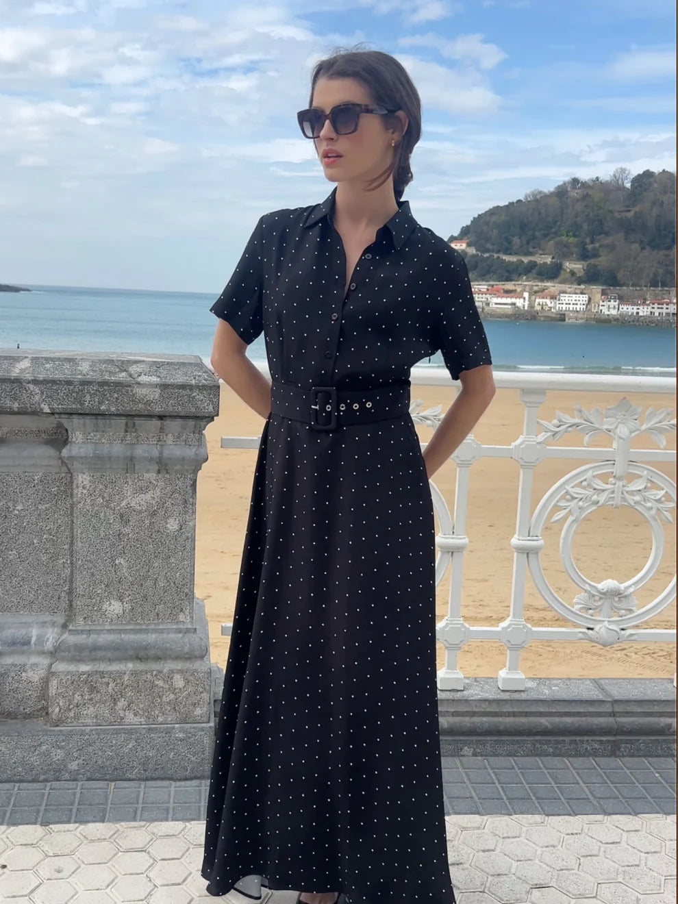 Monaco pilkullinen silkkimekko