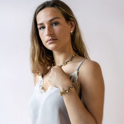 Classic White kaulakoru