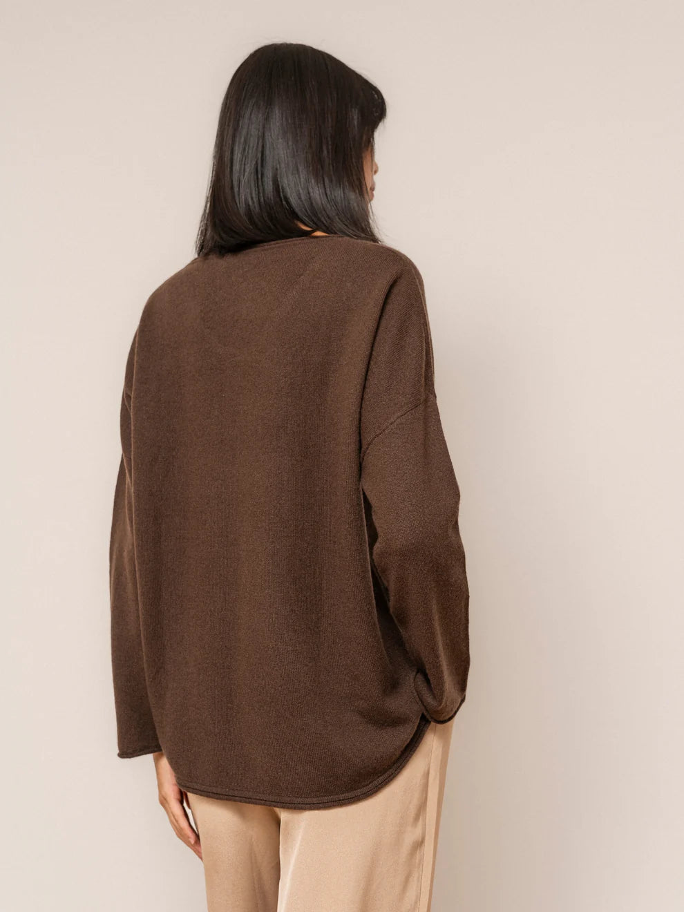 Anais neulepusero, ruskea