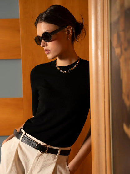 Roma neulepusero, musta