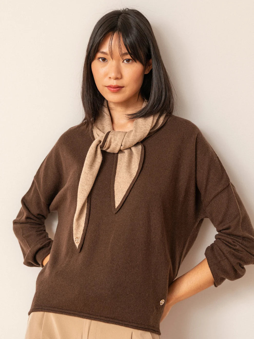 Anais neulepusero, ruskea